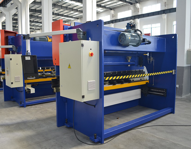 Máquina de freno de prensa de la industria militar CNC para la venta de la hoja de venta